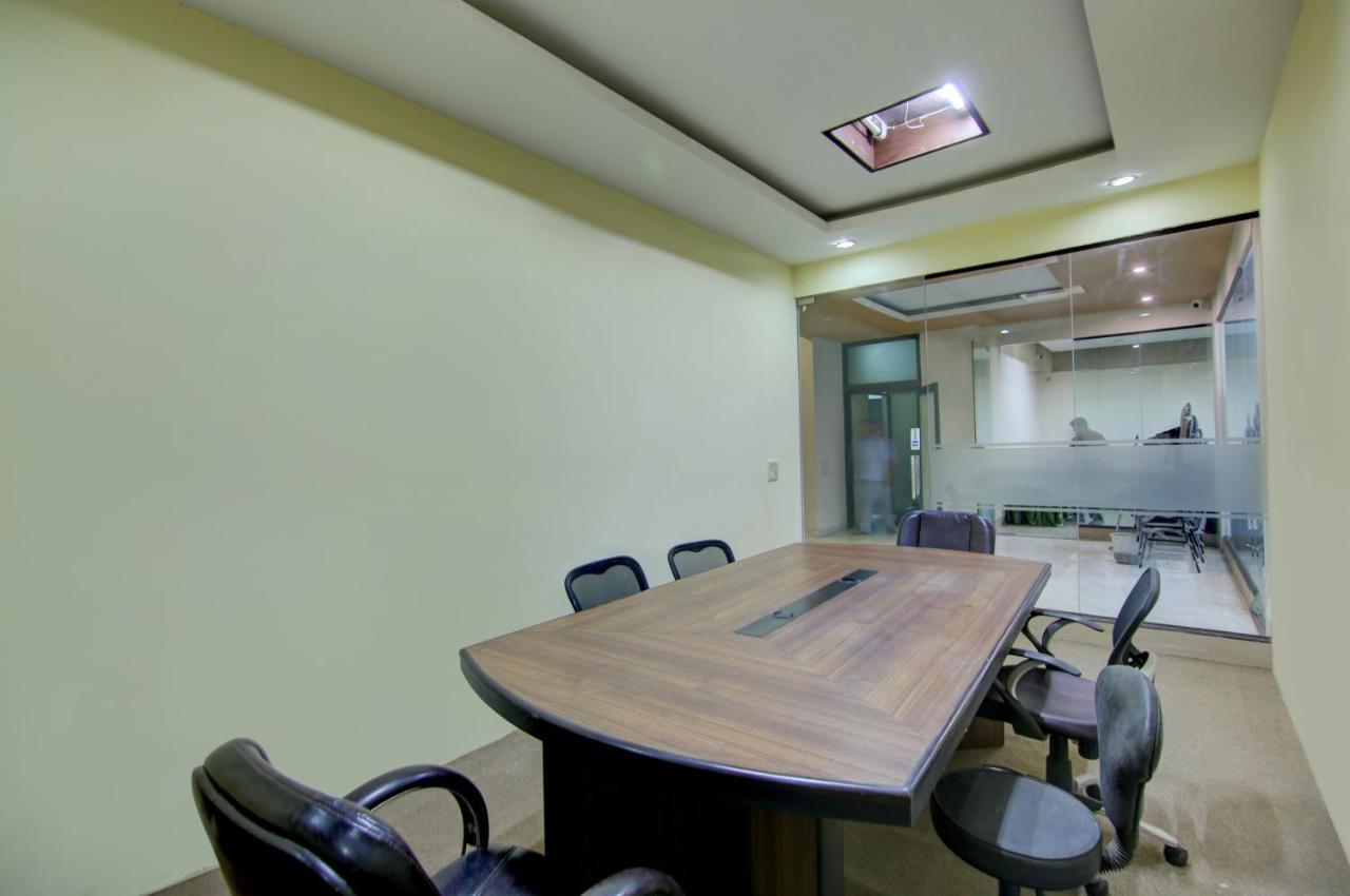 Fabhotel Staywell คูร์เคาน์ ภายนอก รูปภาพ