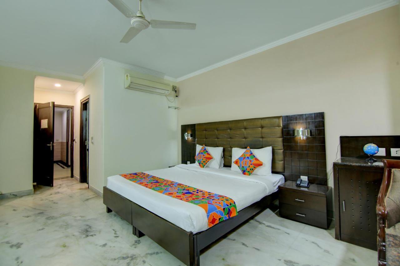Fabhotel Staywell คูร์เคาน์ ภายนอก รูปภาพ