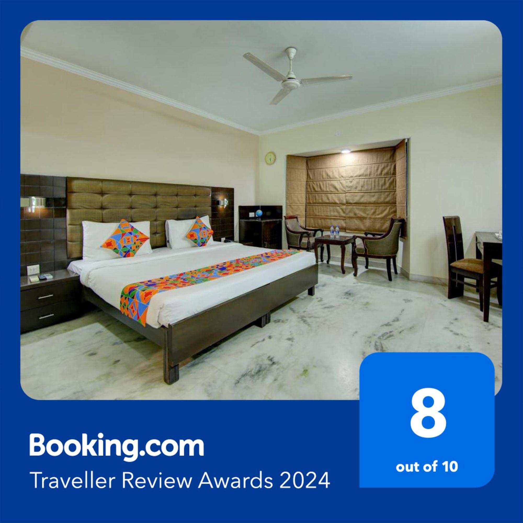 Fabhotel Staywell คูร์เคาน์ ภายนอก รูปภาพ